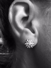 Snowflake stud earring No. 3 (2018 Edition)
